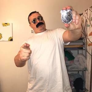 Meet your Posher, Adam